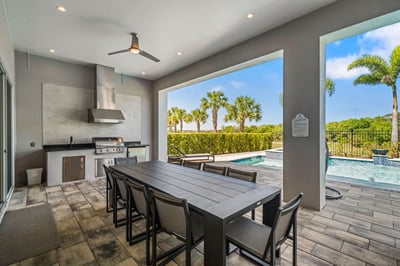 Luxury Villa Photo #8
