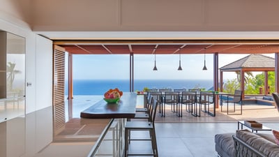 Kitchen & Dining Area