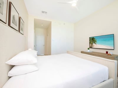 Luxury Villa Photo #17