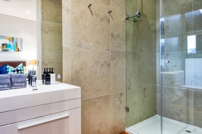 Luxury Villa Photo #37