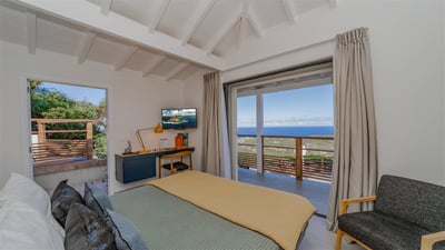 Luxury Villa Photo #47