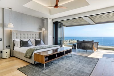 Luxury Villa Photo #29
