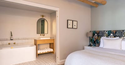 1 of 4 room configurations.