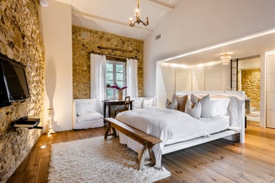 Luxury Villa Photo #28