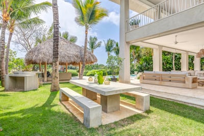 Luxury Villa Photo #19