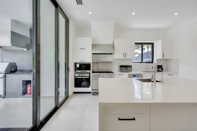 Luxury Villa Photo #30