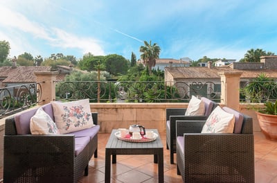 Luxury Villa Photo #10