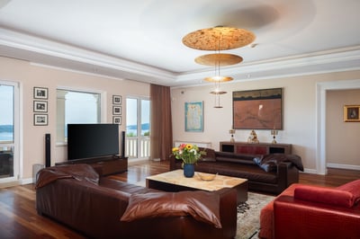 Luxury Villa Photo #37