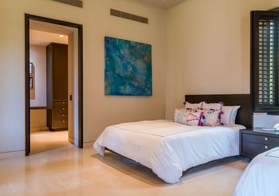 Luxury Villa Photo #23