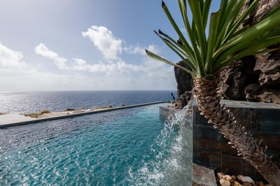 Luxury Villa Photo #3