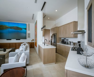 Luxury Villa Photo #29