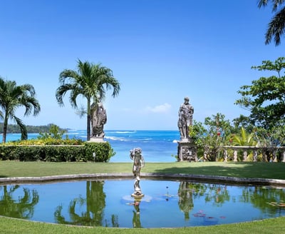 Luxury Villa Photo #11
