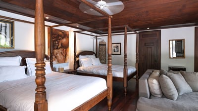 Luxury Villa Photo #50