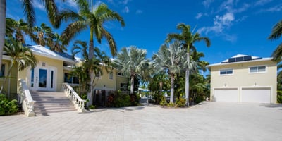Luxury Villa Photo #41