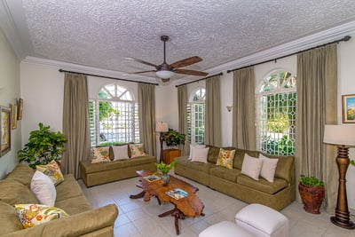 Luxury Villa Photo #17