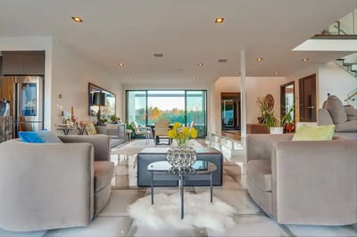 Luxury Villa Photo #23