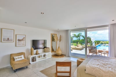 Luxury Villa Photo #46