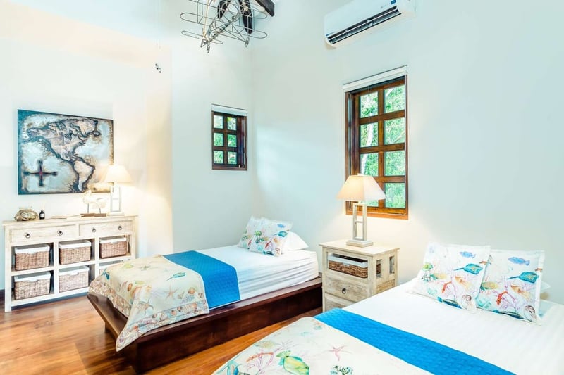 Casa Sonrisa | 27 Paseo del Mar