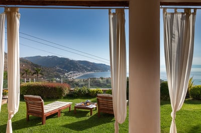 Luxury Villa Photo #12