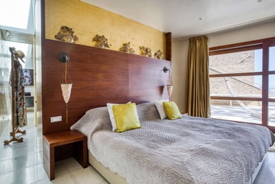 Luxury Villa Photo #16