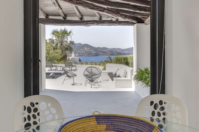 Luxury Villa Photo #18