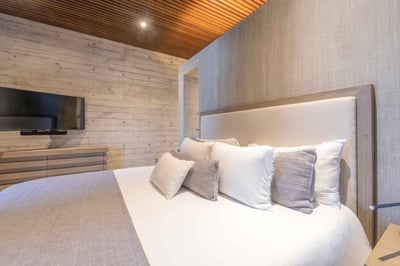 Luxury Villa Photo #39