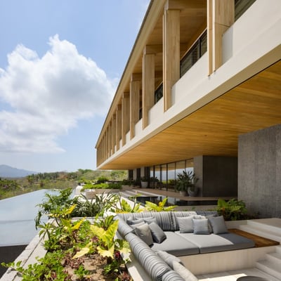 Luxury Villa Photo #12