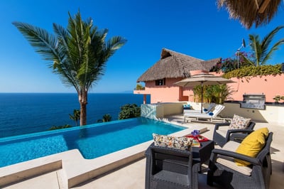 Luxury Villa Photo #2