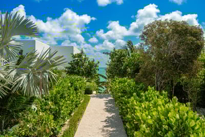 Luxury Villa Photo #10