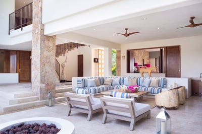 Luxury Villa Photo #8