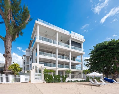 Luxury Villa Photo #18