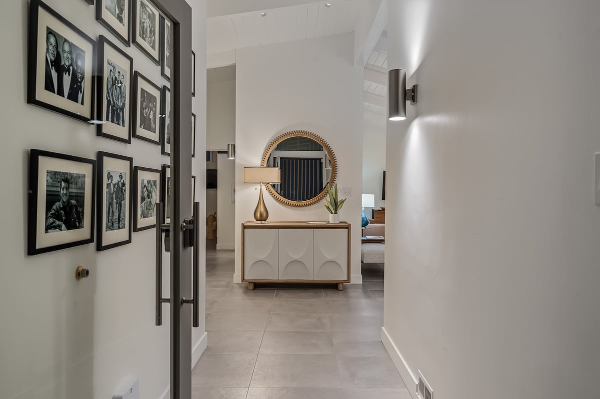 Alexander Desert Dreams