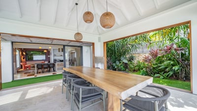 Kitchen & Dining Area