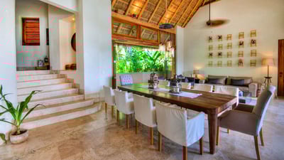 Luxury Villa Photo #22