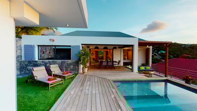 Luxury Villa Photo #11