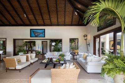 Luxury Villa Photo #17