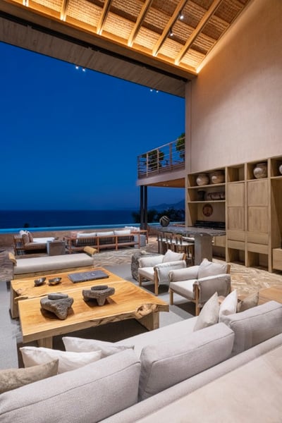 Luxury Villa Photo #24