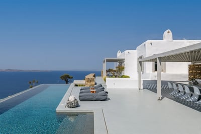 Luxury Villa Photo #7