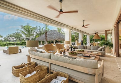 Luxury Villa Photo #23