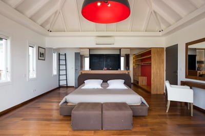 Luxury Villa Photo #23