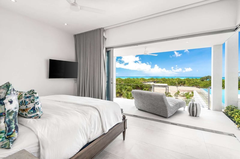 Beach Enclave Grace Bay 6 BDM Premium Ocean View Villa