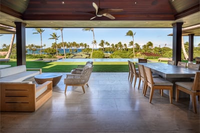 Luxury Villa Photo #3