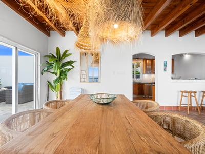 Luxury Villa Photo #9