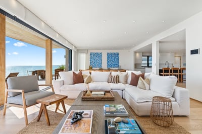 Luxury Villa Photo #3