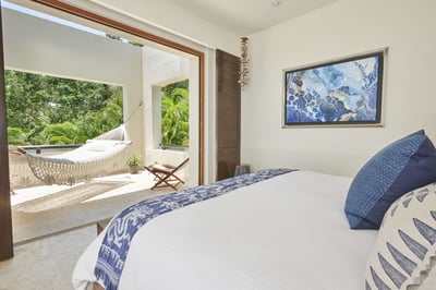 Luxury Villa Photo #12