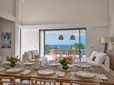 Luxury Villa Photo #11