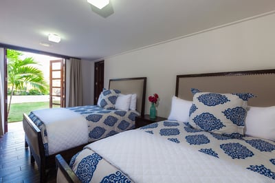 Luxury Villa Photo #47