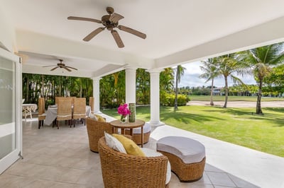 Luxury Villa Photo #7