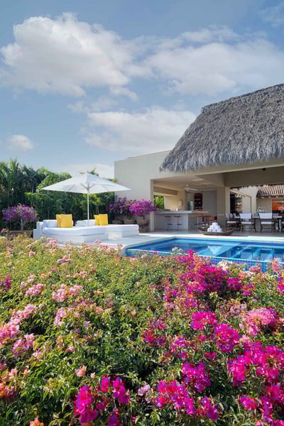Luxury Villa Photo #3