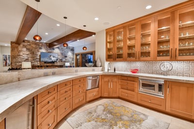Luxury Villa Photo #32